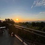 Sunny Rock Дом отдыха *