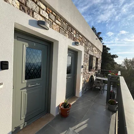 Sunny Rock Asfendiou