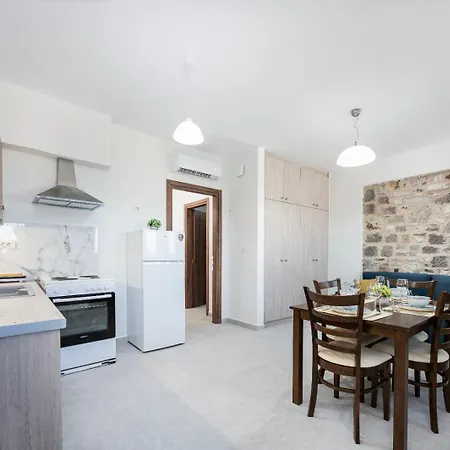 Tatil Evi Sunny Rock Asfendiou