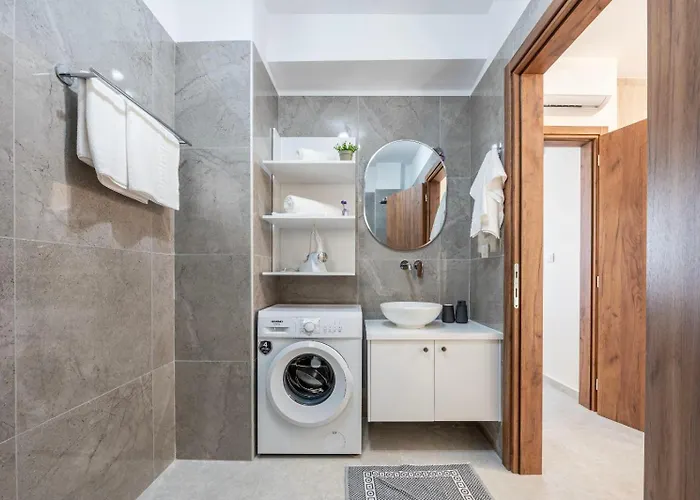 Sunny Rock Asfendiou