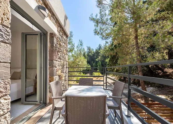 Sunny Rock Holiday home Asfendiou